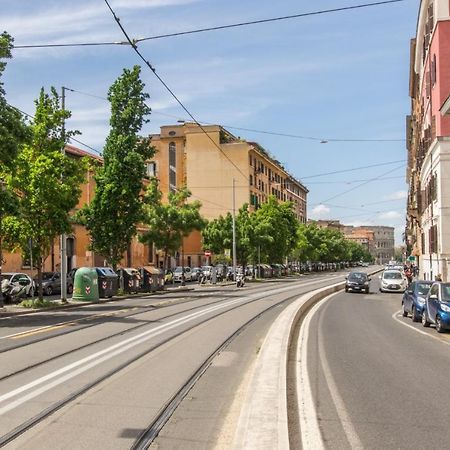 Apartamento Liberty Colosseo Roma Exterior foto